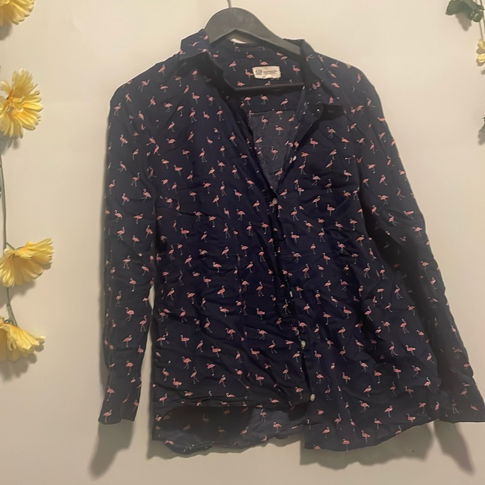 Gap button up